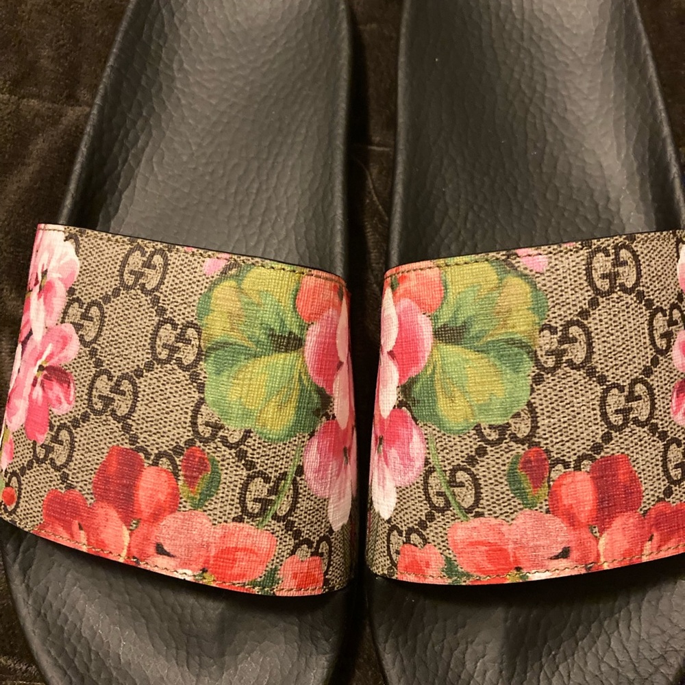 Gucci Blossom slide sandal